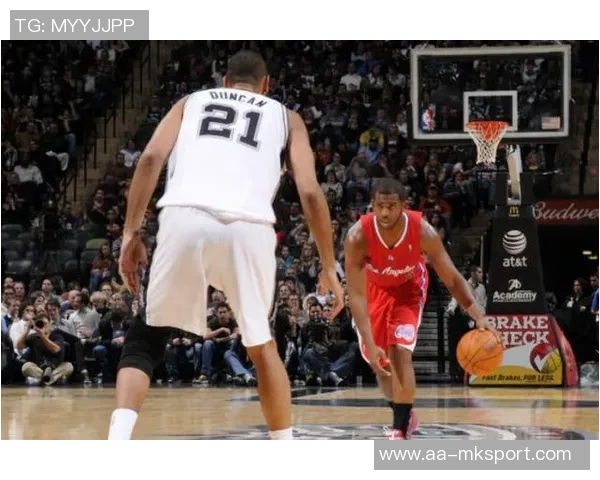 快船阵容深度依赖博格丹状态保罗活力与比尔表现