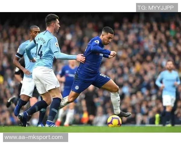 赫拉克勒斯过年狂胜8-2但前10轮防线漏洞百出丢30球