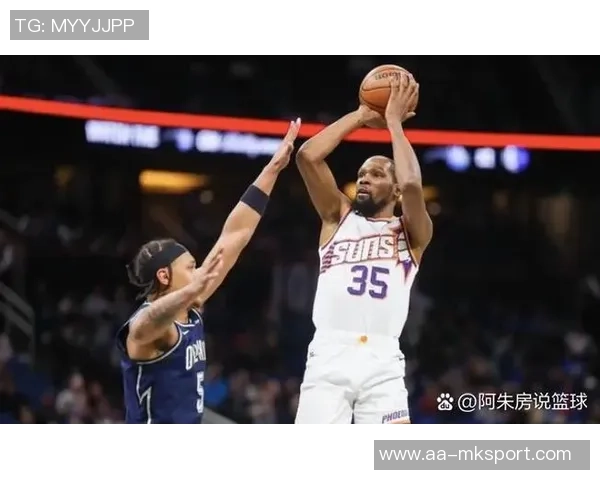 锡安半场表现亮眼12分钟内高效得分却遭遇负面影响正负值为负15