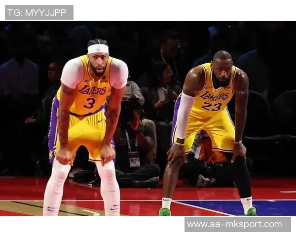 湖人本赛季第四节领先时保持全胜战绩展现强大实力