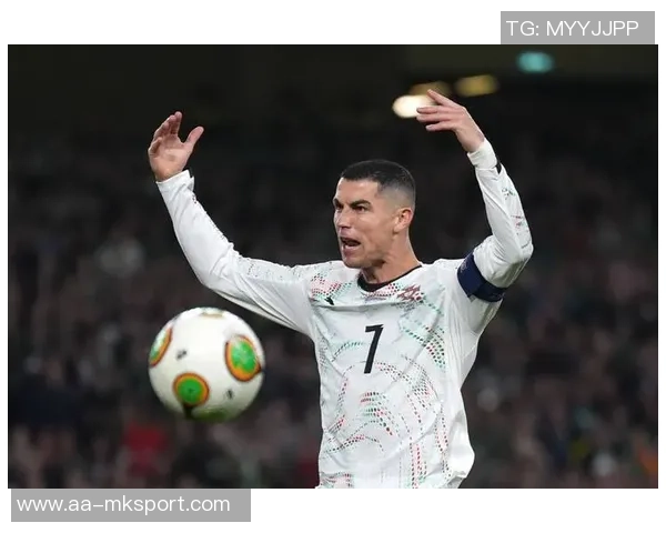 C罗因肘击被红牌罚下葡萄牙媒体预测将禁赛三场但FIFA态度不同