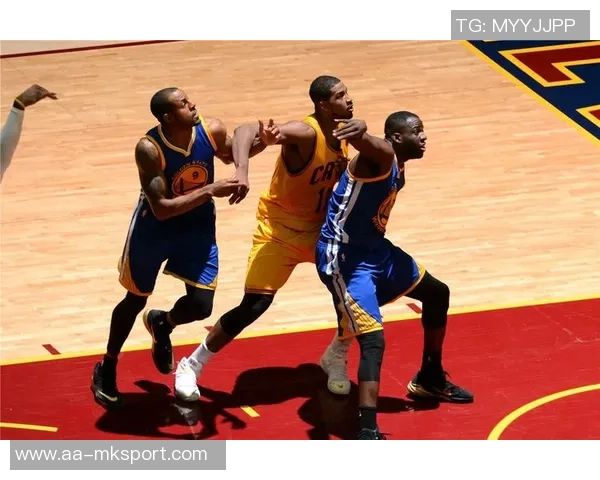 张佳玮分析勇士队表现受限尺寸与速度双重压制影响比赛空间利用