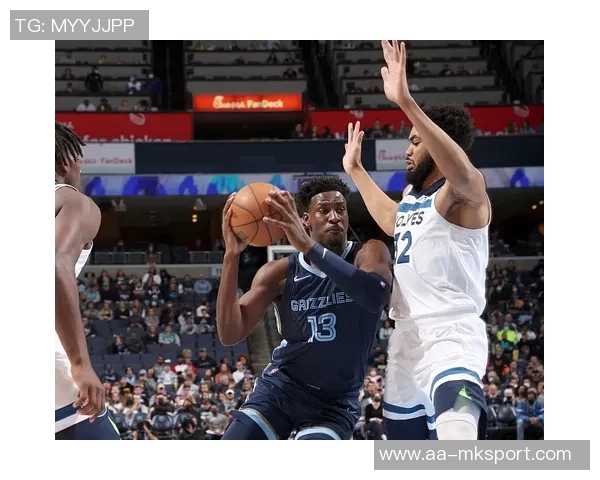 杰伦布朗狂砍42分展现超强火力次节独得18分助球队逆转局势